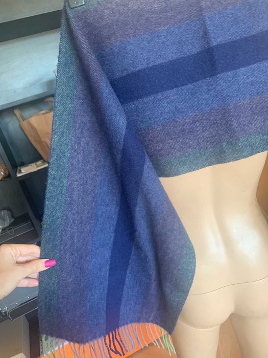 Шал от агнешка вълна