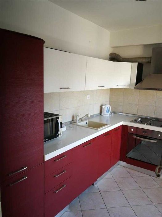 Дава се под наем Тристаен апартамент в Бургас, Възраждане - 80 кв.м за 306 € - Снимка #3