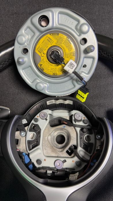 Volan Bmw F25 / F26 / F30 M incalzit cu padele