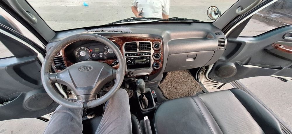 Kia Bongo 1.4 сотилади