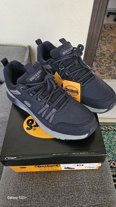 Кроссовки Dockers 42разм Турция.
