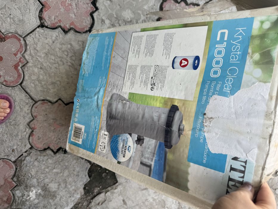 Продам бассейн 2,59*1,70м вместе с фильтром