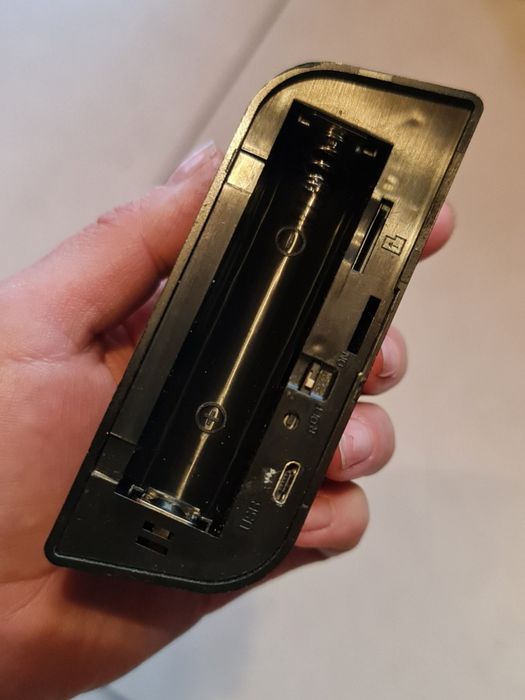 Ceas de birou spy cu camera ascunsă