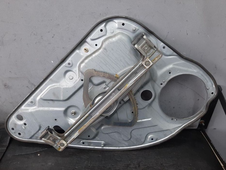 Macara manuala dreapta spate ford focus 2 da hcp dp break 4m51a045h22b rh996986103 4m51a24994ce