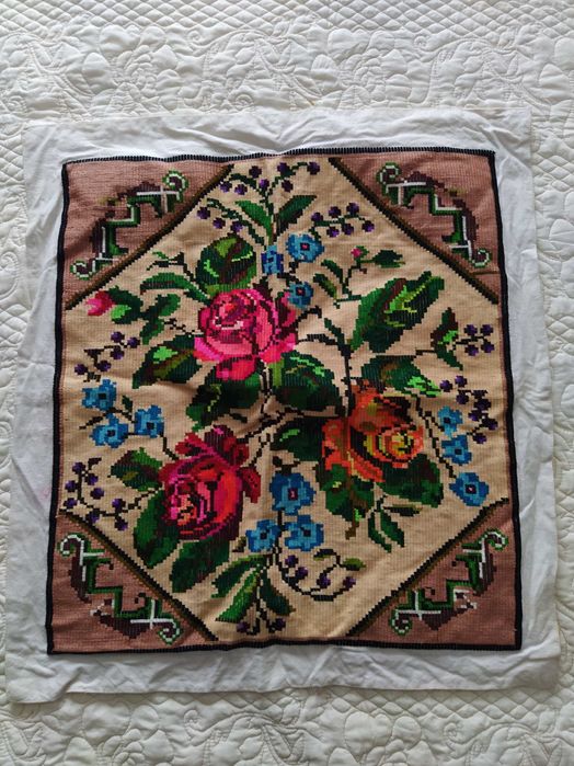 Față de pernă Veche - Ultima Ofertă