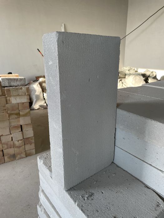 Красный кирпич, Газоблок