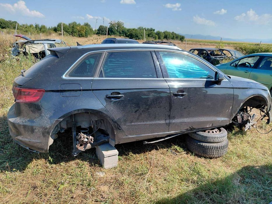 Ауди а3 на части 1.6TDI 105к сили
