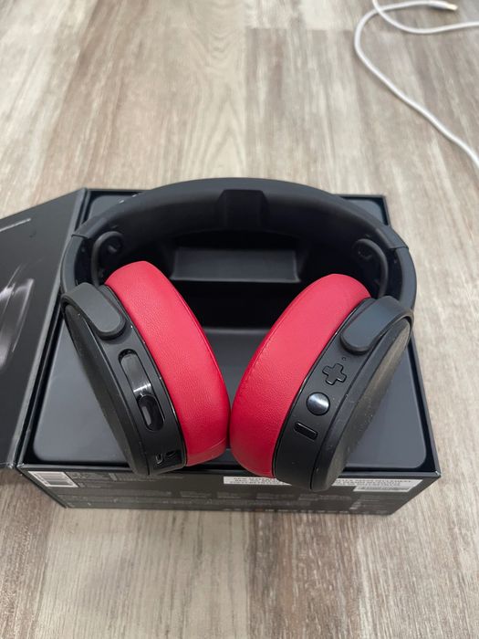 Căști Skullcandy Crusher, cu bass puternic