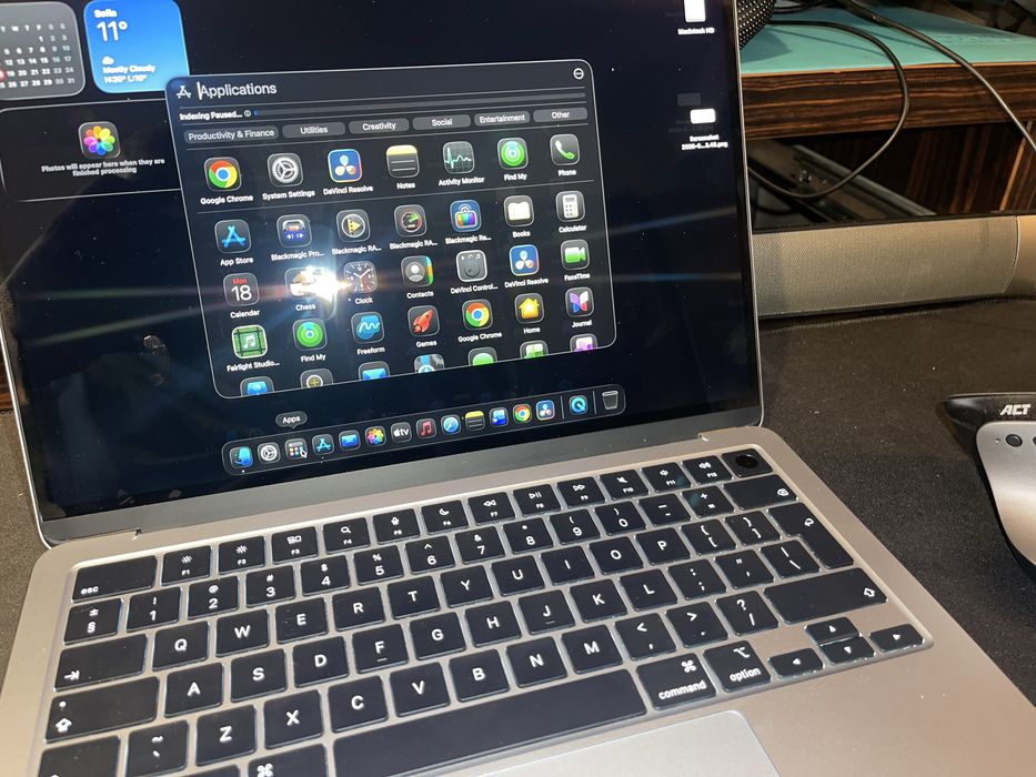 MacBook Air M4 | 16GB RAM | Sky Blue | Като НОВ (28 цикъла)