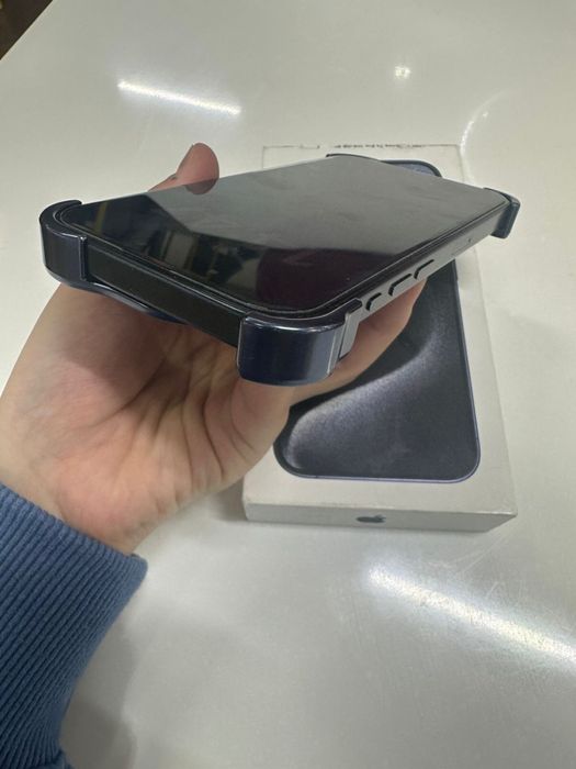 продам iphone 15 pro