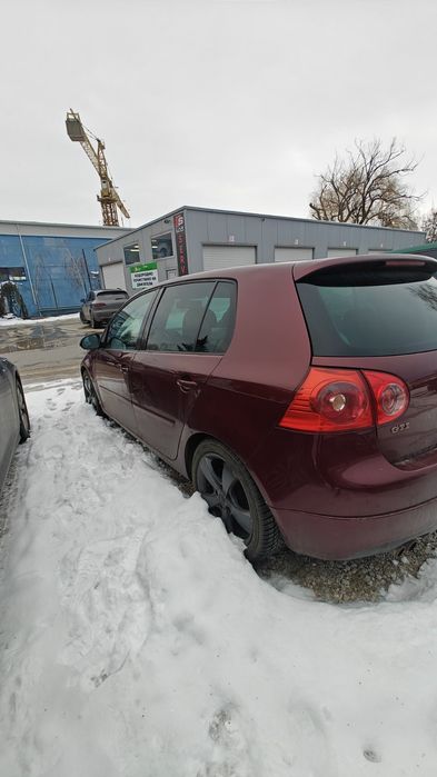 Продавам Голф 5 GTI на Части, както и ВСЯКАКВИ ЧАСТИ за други Голф 5ци