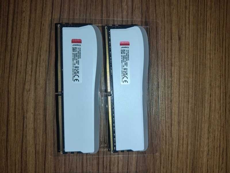 32GB DDR4 Kingston Fury Beast 3600MHz CL18 (2x16GB)