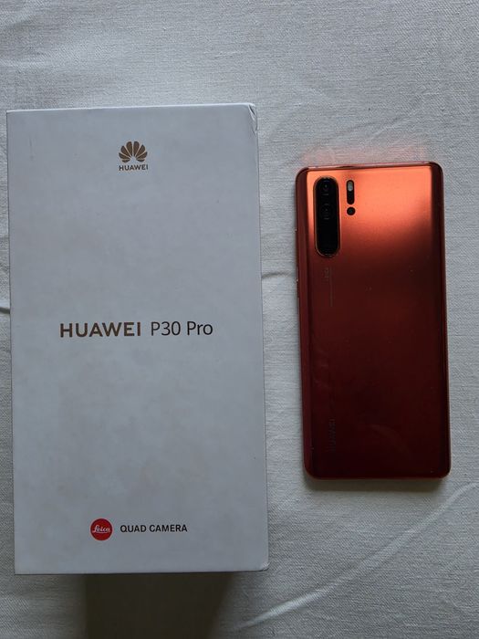 Продавам Huawei P30 Pro 256GB