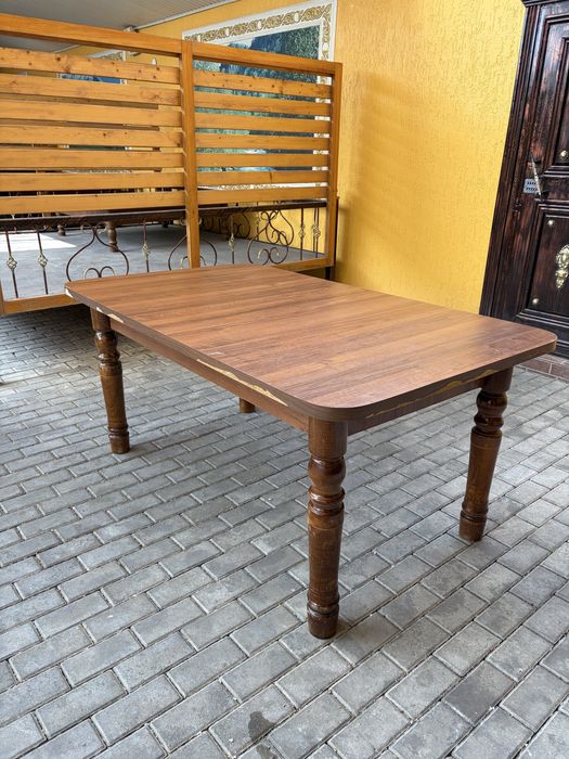 Продаются столы ( ножки снимаются)