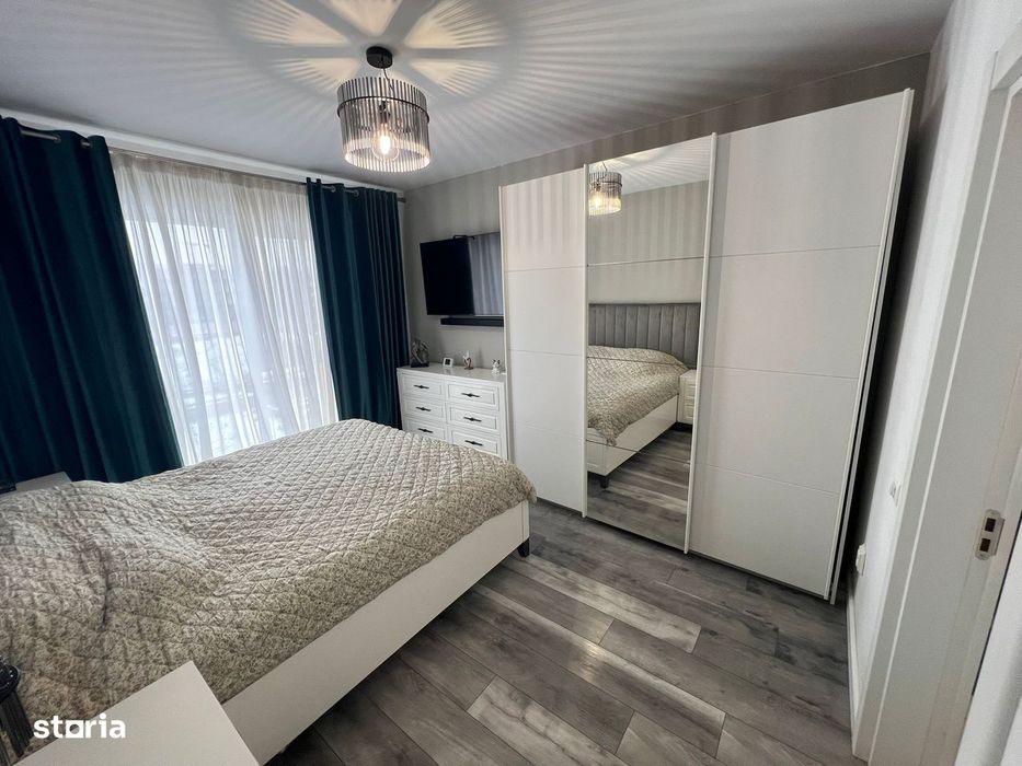 Direct proprietar-Vând apartament 3 camere, complet mobilat și dotat.