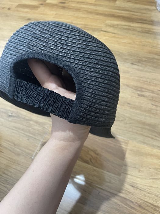 Бейсболка из плетеной соломы