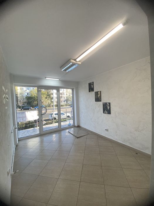 Vand spatiu comercial micro 39 strada principală