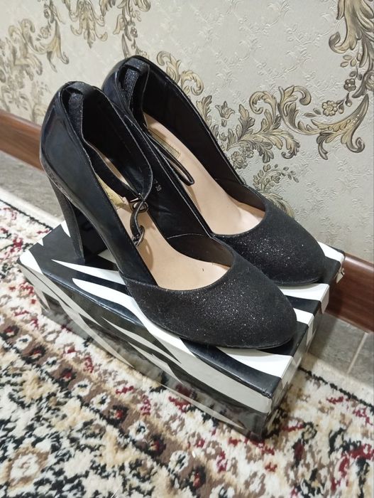 Sotiladi Srochna Yengi Tavarlar