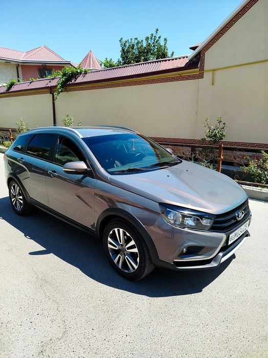 Лада Веста кросс св 1.8