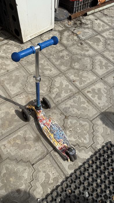 самокат детский трёхколёсный