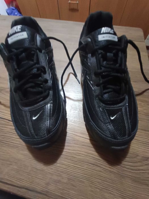 Nike initiator mărime 44