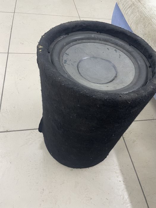 Продам саббуфер с усилителем supra