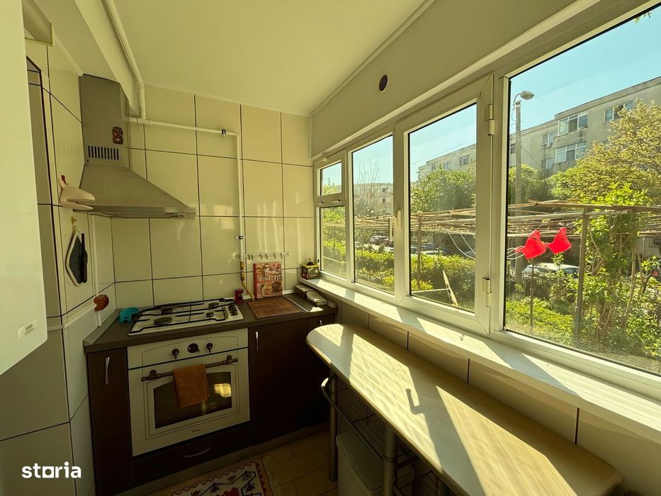De închiriat | Apartament 3 camere, zona Inel II