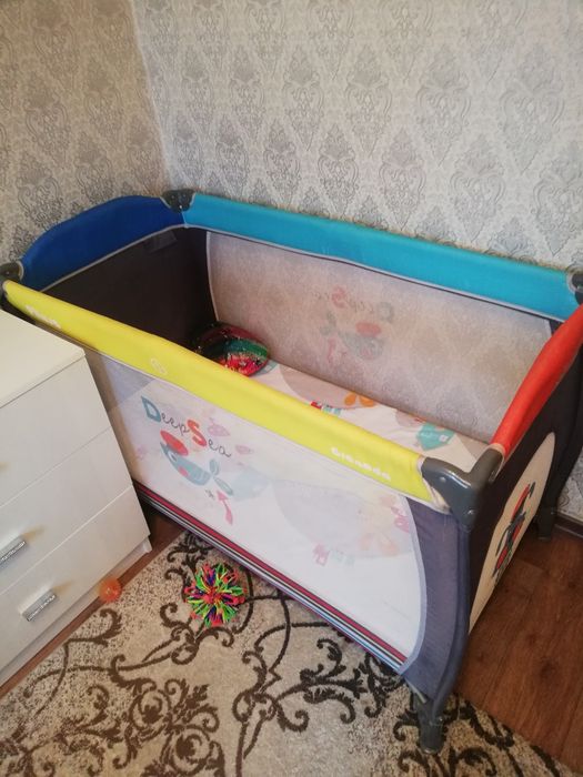 Манеж - кровать детский