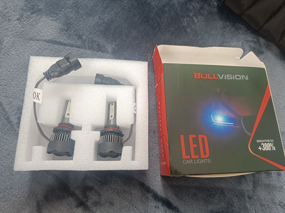 Set 2 Becuri HB3 ( 9005 ) Led Auto Candbus