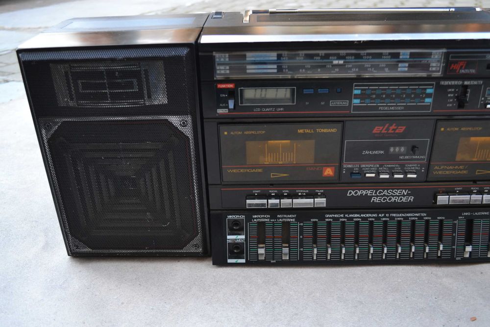 Casetofon Portabil Elta model 6940