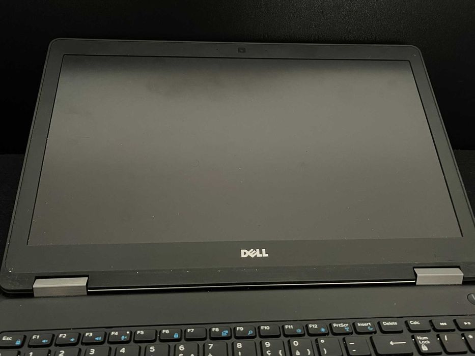 Laptop Dell E5570 Gaming I7-6820HQ 16GB RAM R7 M370 2GB SSD 512GB