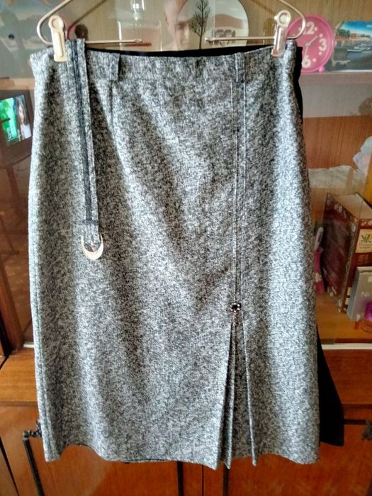 Женские вещи разные.