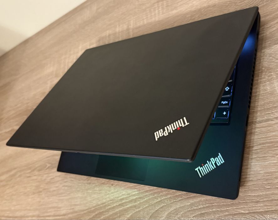 Lenovo Thinkpad T14 Gen2 CA NOU ! Ryzen 5 Pro 16GB ! T490 T495 Gen1