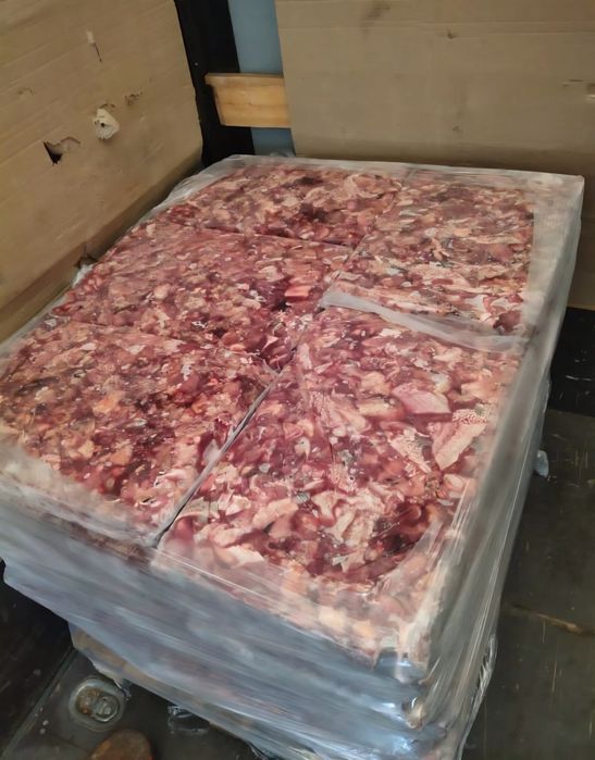 Доставка обрези голов говяжьих - корм для собак хорошего в Темиртау