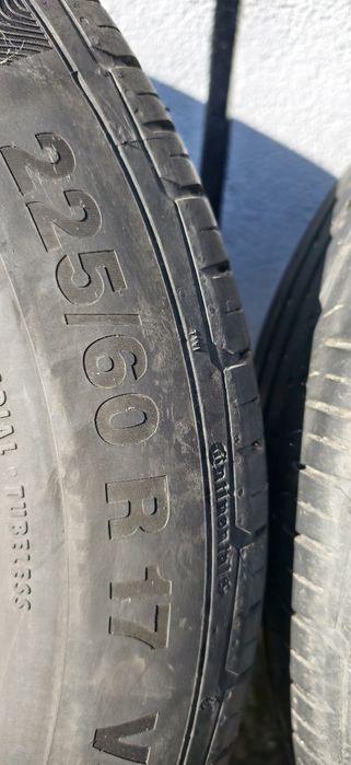 Джанти 17" DEZENT 7.5J 5x114.3 ET45 отвор 71.6мм с гуми CPC5 225/60/17