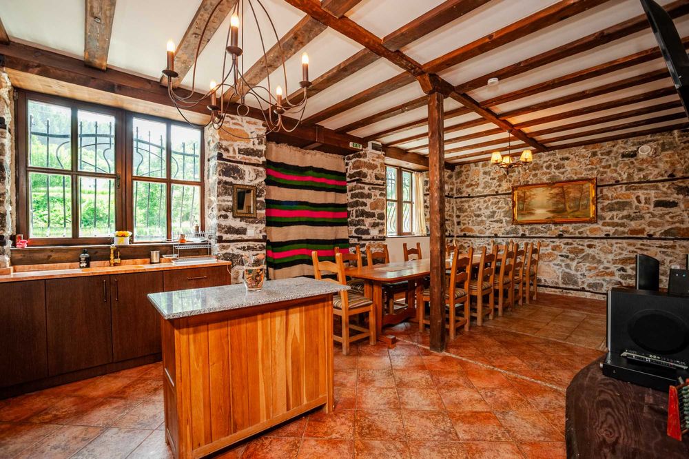 Продава се Къща в с. Арда, Област Смолян - 260 кв.м за 1116 €/кв.м - Снимка #2