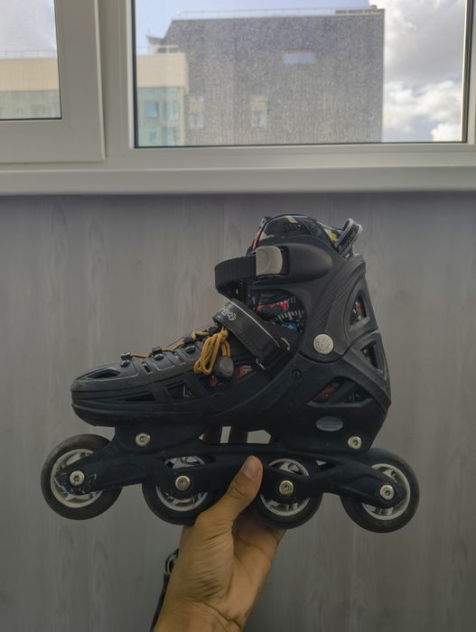 Продам роликовые коньки