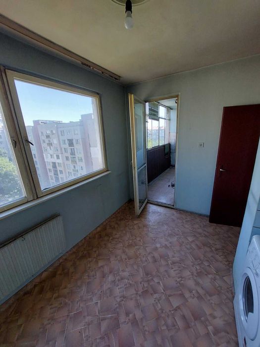 Двустаен имот в Света Троица
