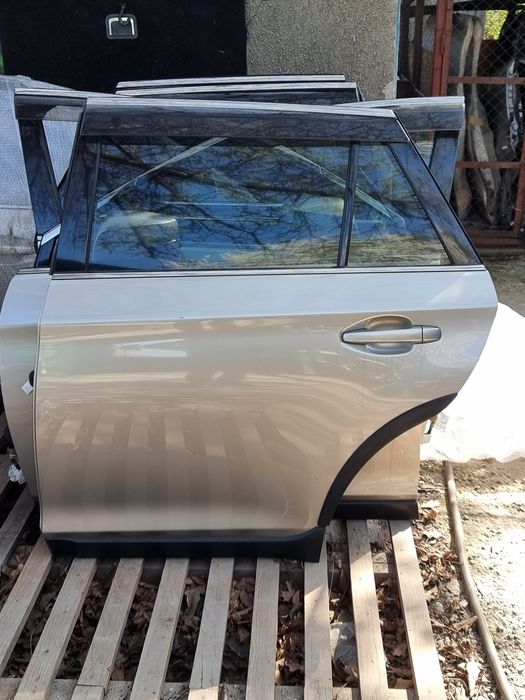 Дверь на Subaru Outback BS