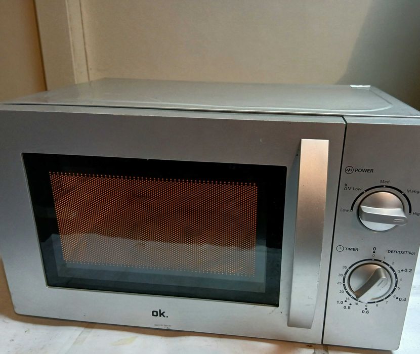 Микровълнова печка O.K.