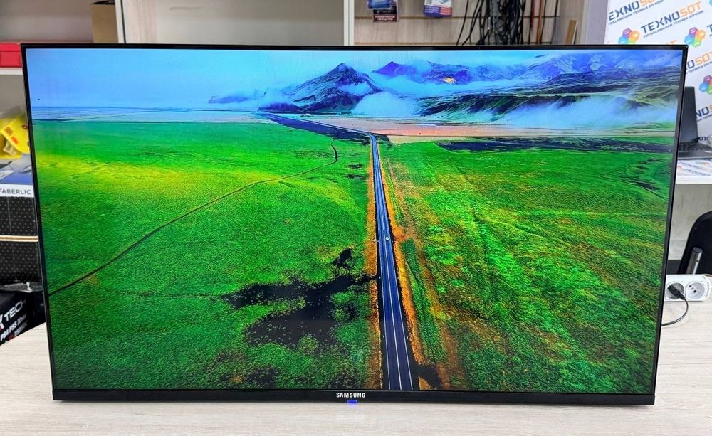 Смарт телевизор Smart TV 43