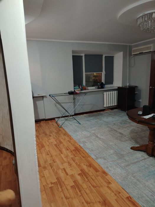 Прадам квартиру Есенберлина 15