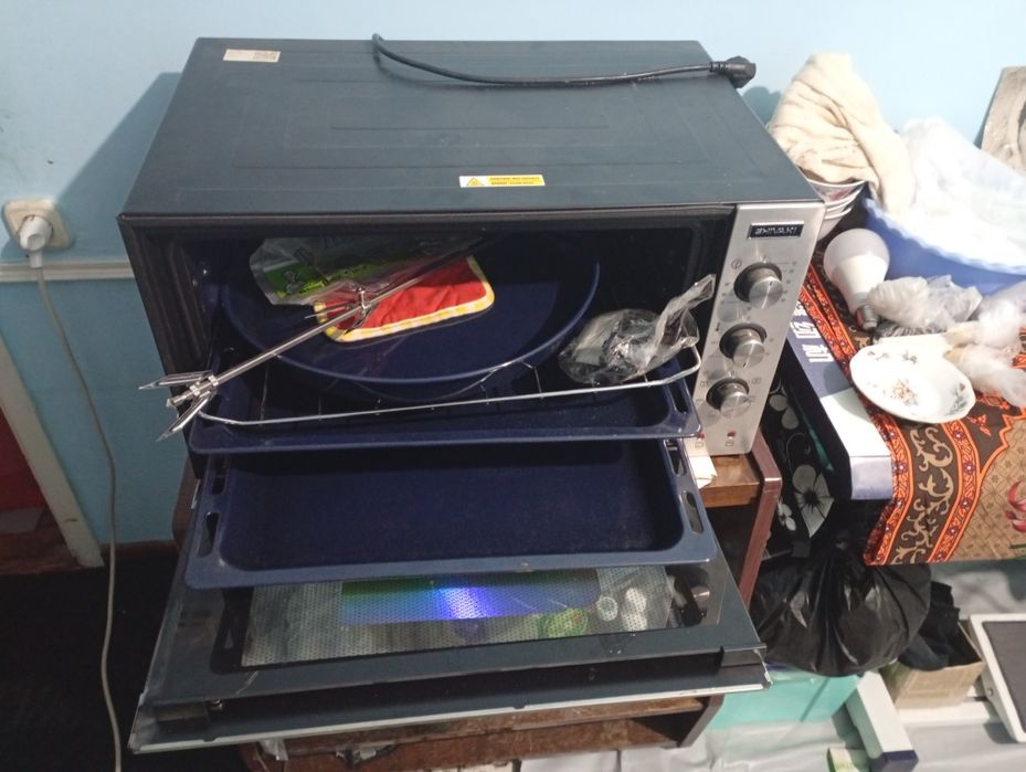 SHIVAKI duxovkasi  yangidek turibdi. Pul ga muxtojligimdan sotayapman