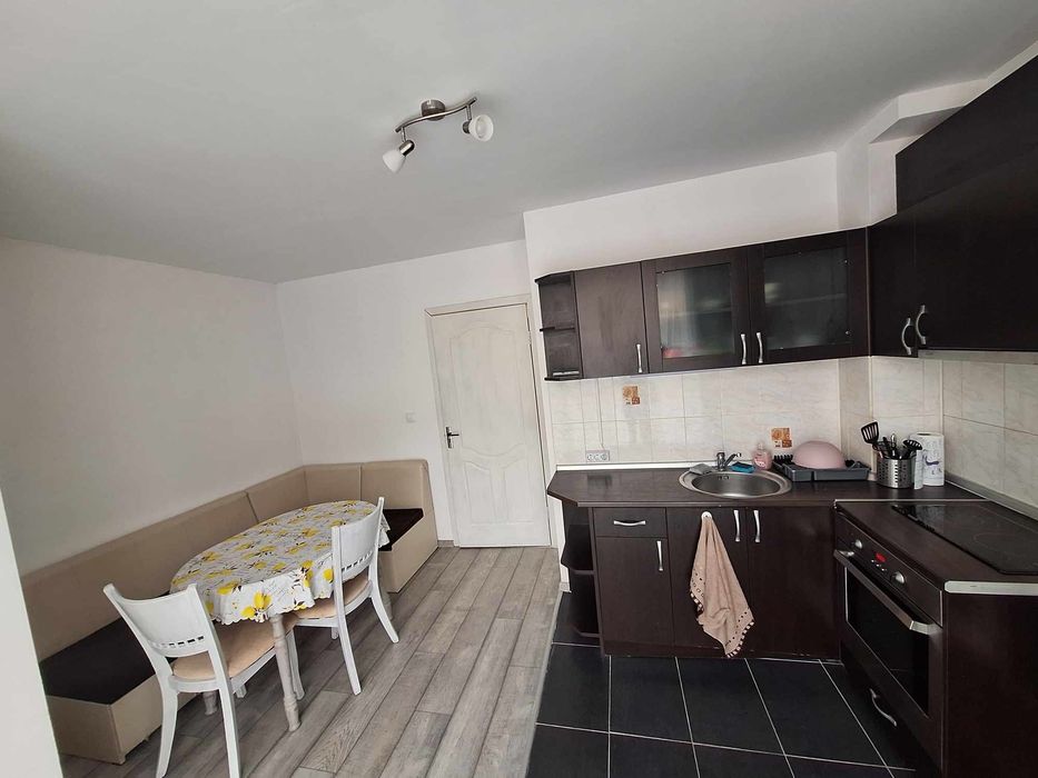 Апартамент под наем Сл бряг