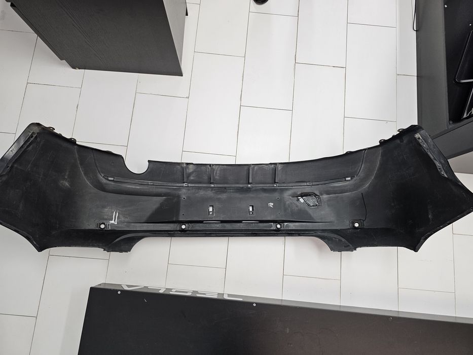 Vand bara spate BMW 118D 2011 Neagra