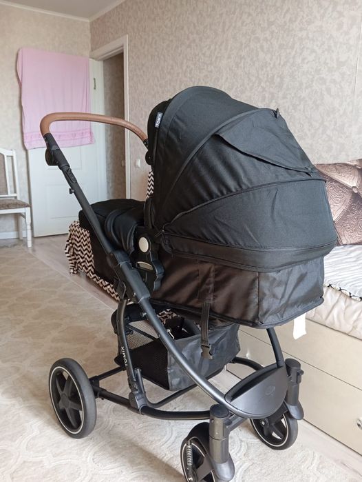 Продам коляску Tomix
