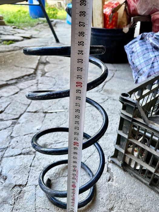 Предни пружини и крик за бмв е46