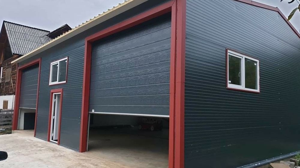 Hale metalice. Panouri sandwich. Tabla cutată. Montaj. Confectii. Etc.