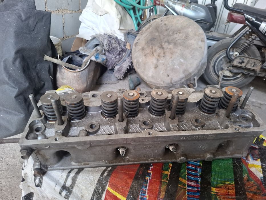 Коленвал,головка от дв