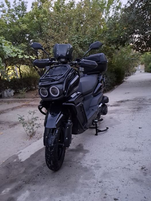 Skuter tank sotiladi srochni